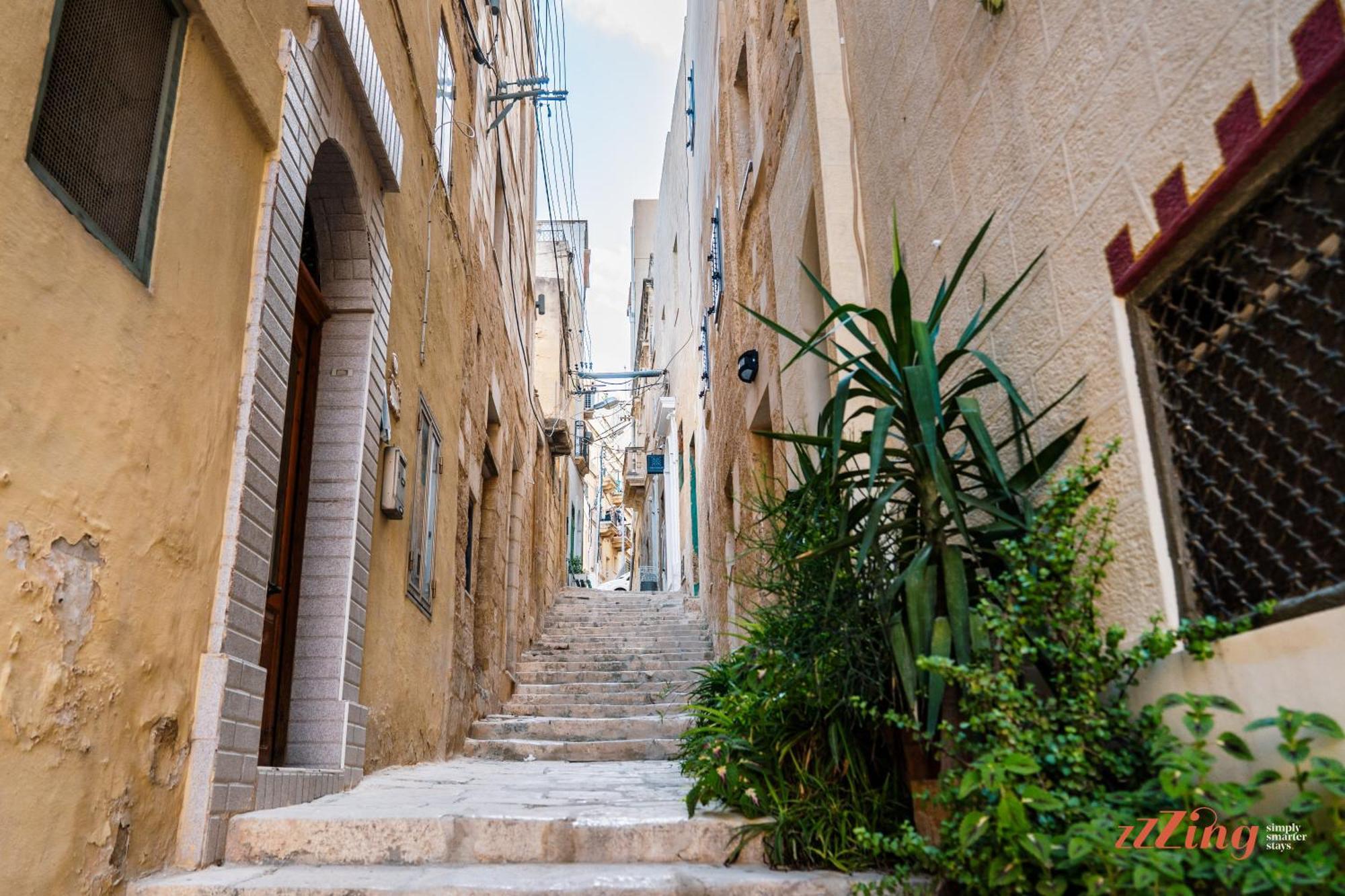 The Florian Boutique Guesthouse By Zzzing Cospicua Экстерьер фото